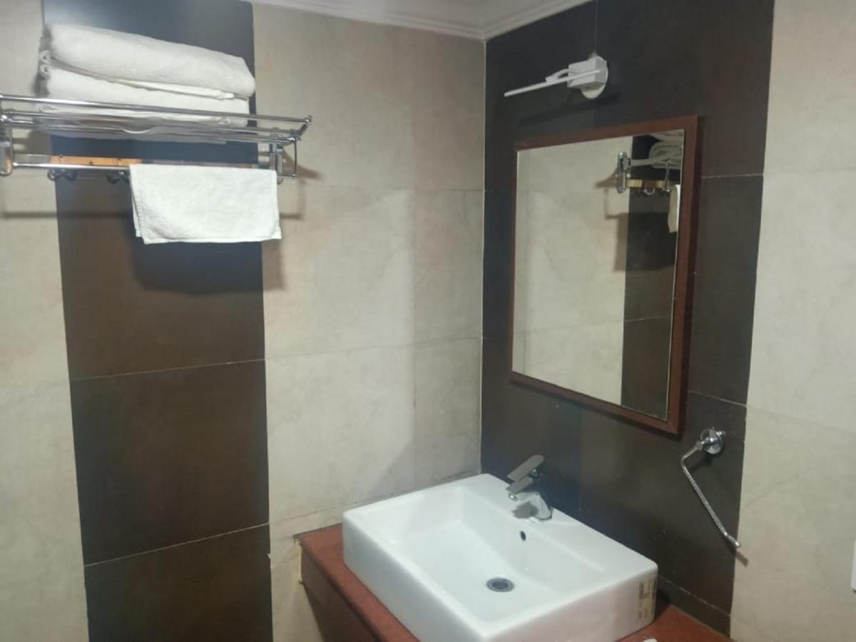 Malayalee Club Hotell Chennai Eksteriør bilde